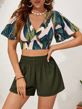 Women's Vacation Style Plant Printed Back Tie Cropped Top And Shorts Set